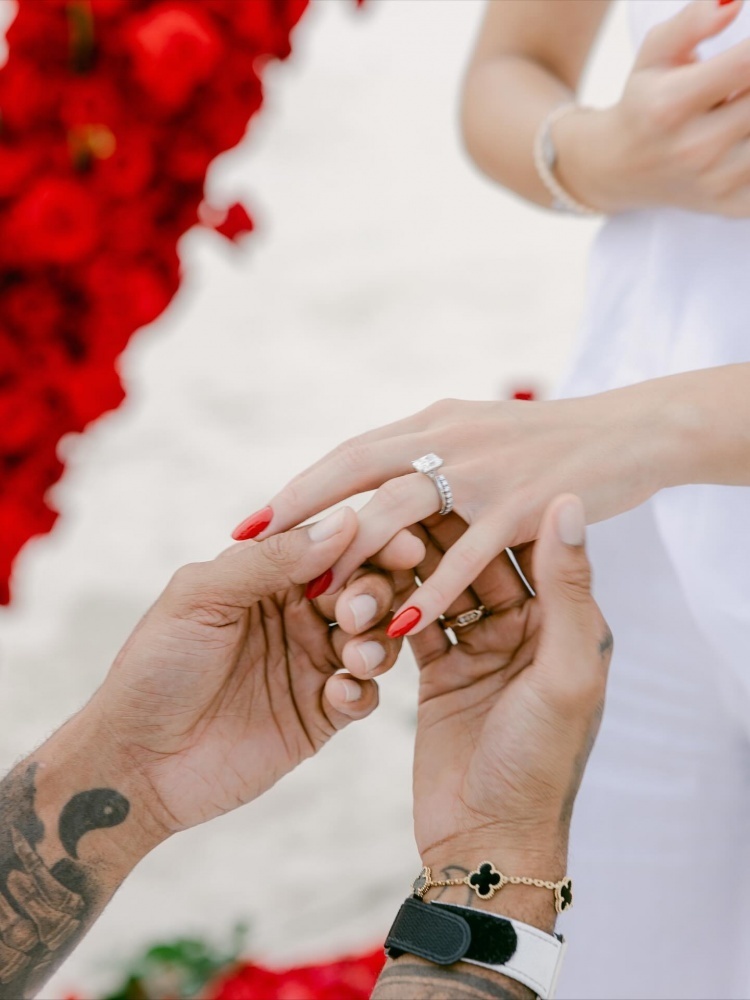 Qas, ycwLJ Qas, ycwLJ