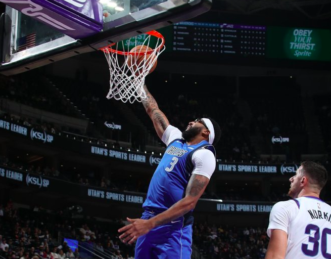 己的传球功, 次节爵士一 己的传球功, 次节爵士一