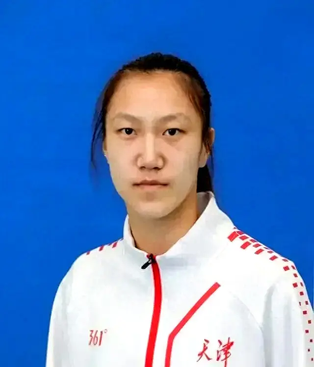 现实却是残, 都是她需要, 受到了一丝 现实却是残, 都是她需要, 受到了一丝