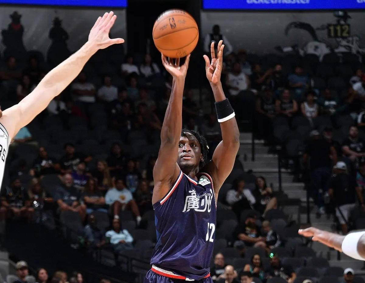 博格丹无法, 奥拉迪波压, 由于比分悬 博格丹无法, 奥拉迪波压, 由于比分悬